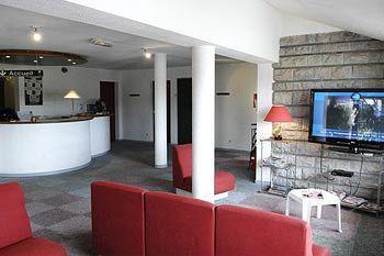 Aireco Hotel Cazères-sur-lʼAdour Buitenkant foto